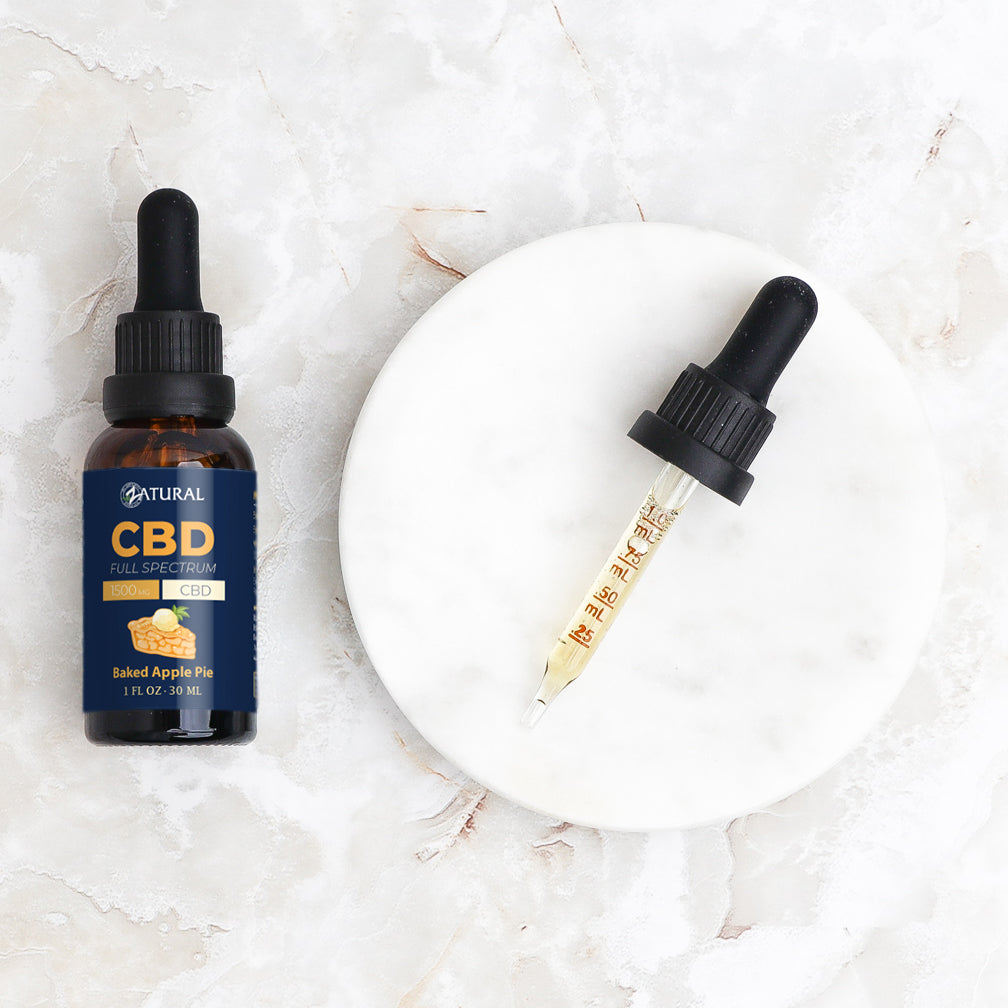 Full Spectrum CBD Oil 1500mg Baked apple pie flavor on a plate